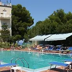 Belvedere Hotel 3*