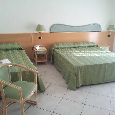 Отель Belvedere