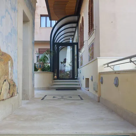 Belvedere Szálloda 3*