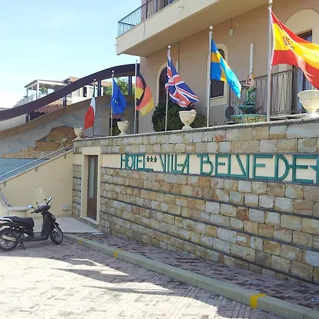 Belvedere تْشيفالو